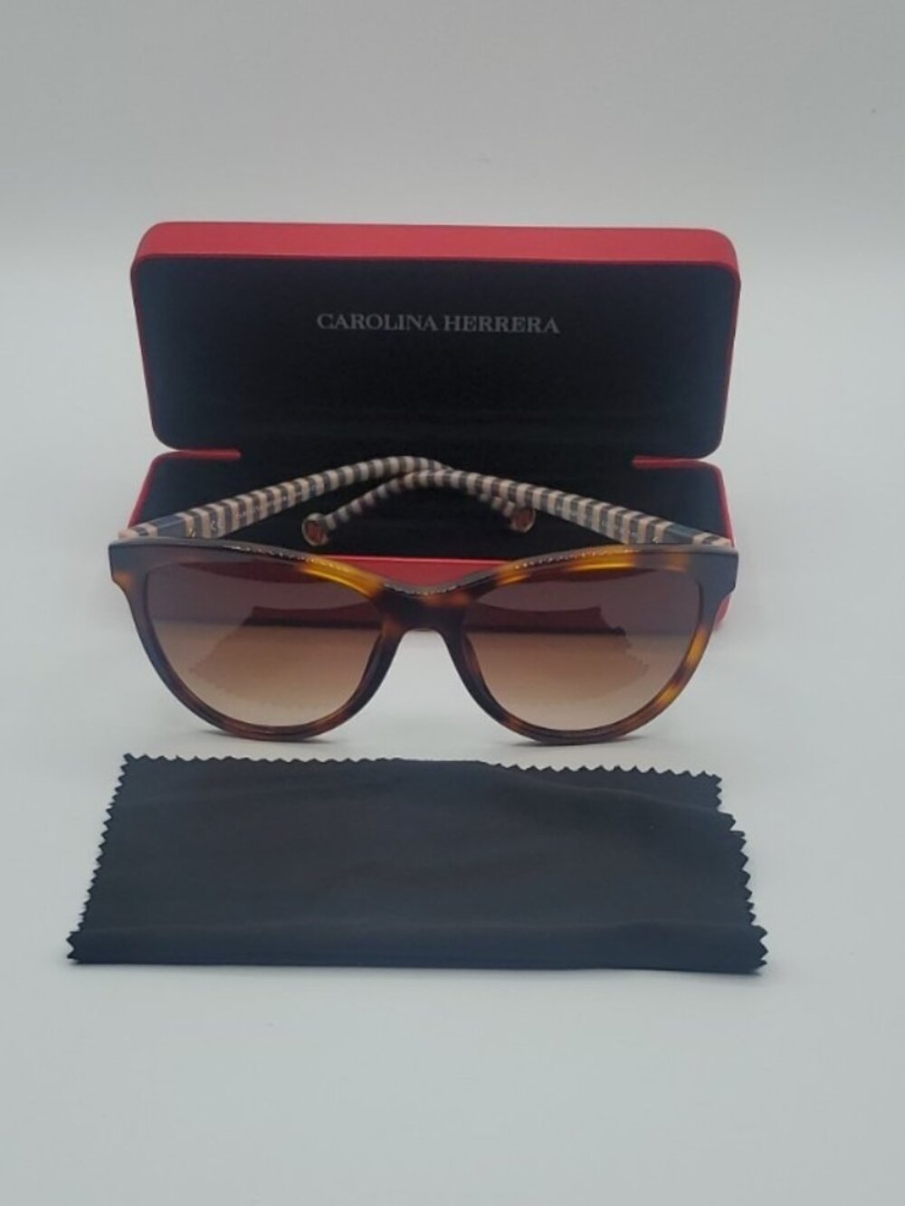 CAROLINA HERRERA Tortoise Brown Pink Gray Stripes Sunglasses with Case
